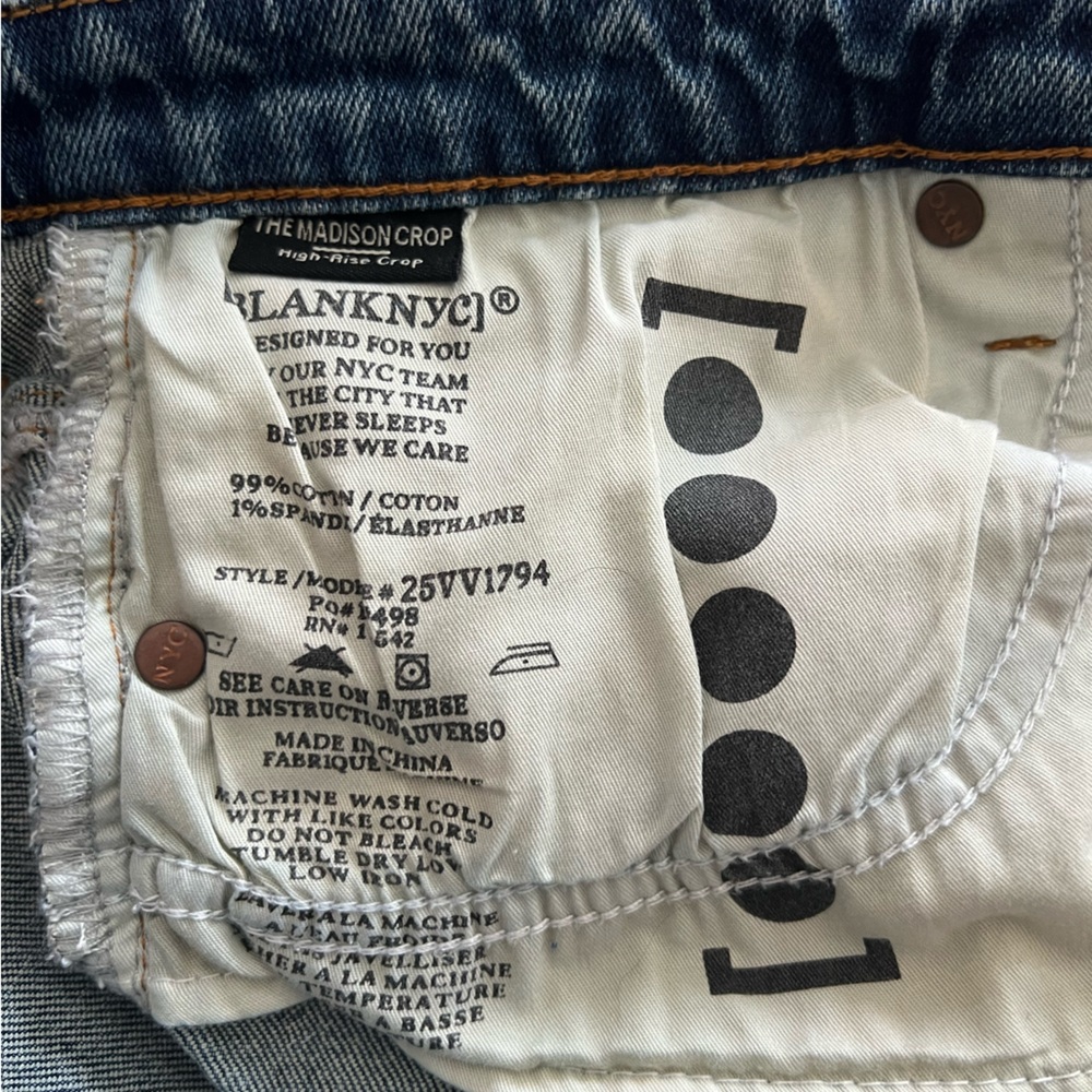Blank NYC Straight Leg Jeans - Picture 6 of 6
